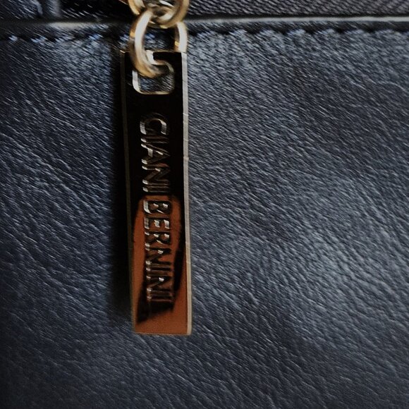 Giana Bernini Black Crossbody Organizer Purse - Picture 3 of 11